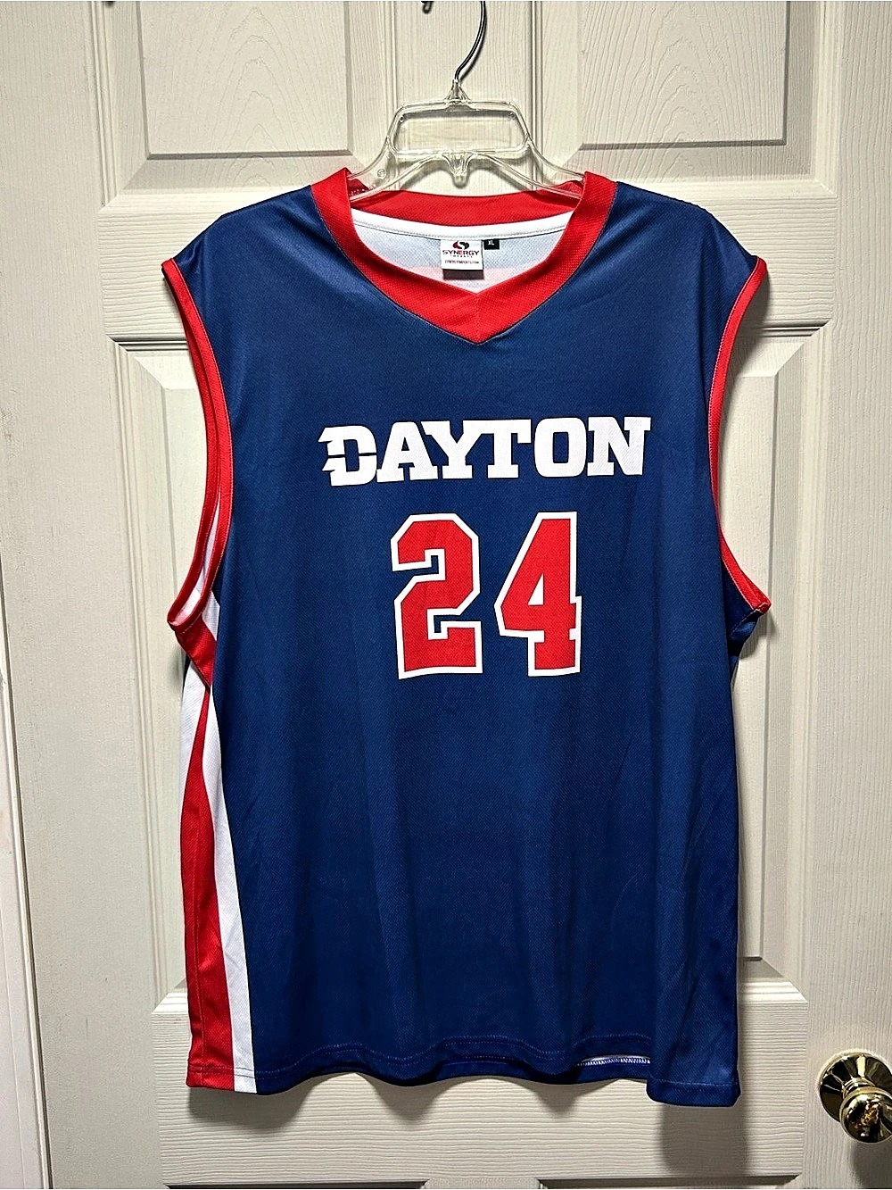 Dayton Flyers 2024 SGA Basketball Jersey Mens XL Blue Red White NCAA A-10